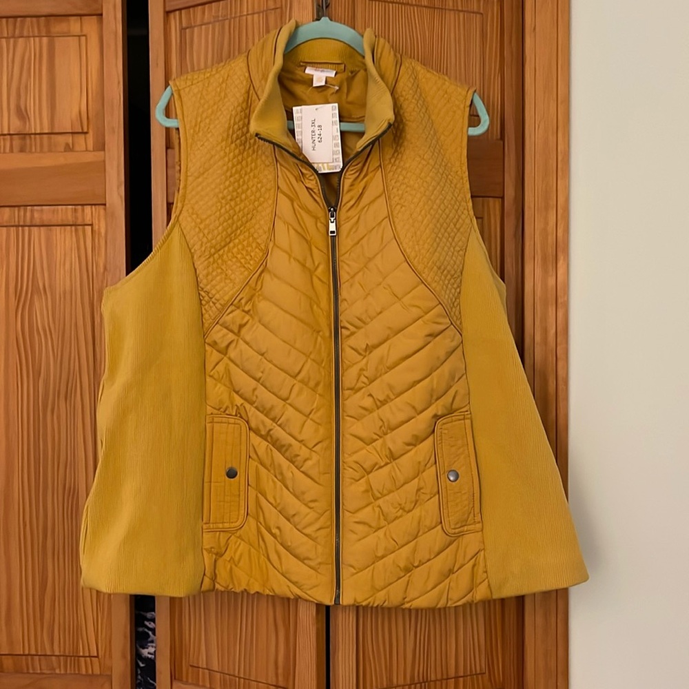 Puffer vest, NWT